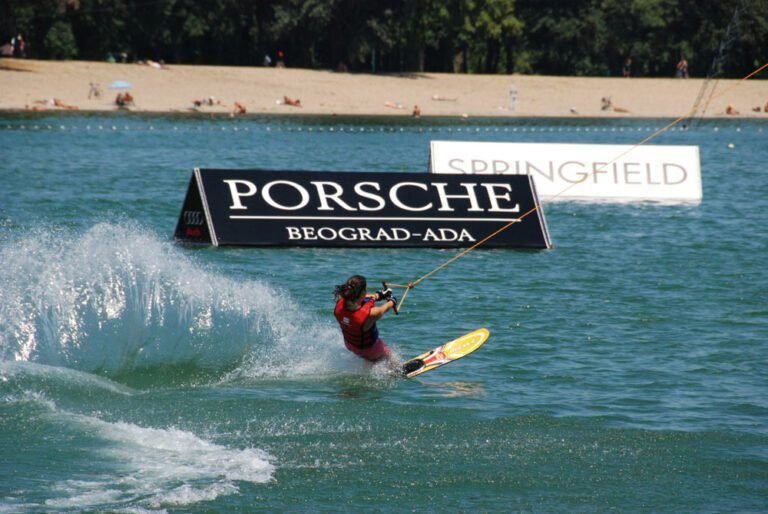 Trip Serbia - Adrenalin: Skijanje na vodi - Ada Ciganlija